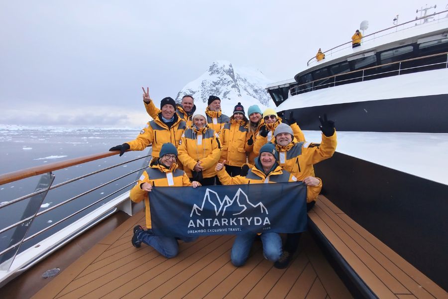 Polacy na Antarktydzie, Antarktyda 2025, DreamGo Exclusive Travel, Antarktyda z polskim pilotem, rejs na Antarktydę, Antarktyda 2026